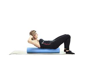 pilates foam roller Chest Lift with Rotation, posizione 1