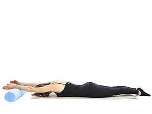 pilates foam roller Back Extension, posizione 1