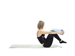 pilates foam roller Rolling Like a Ball, posizione 1