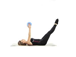 pilates foam roller Teaser, posizione 1